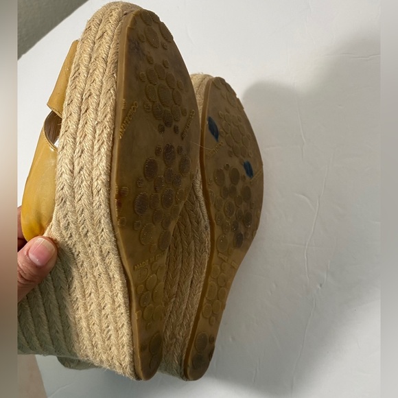 JIMMY CHOO Patent Leather Phyllis' Espadrilles Wedges Yellow-Tan Size 42 “as is” - Picture 10 of 10